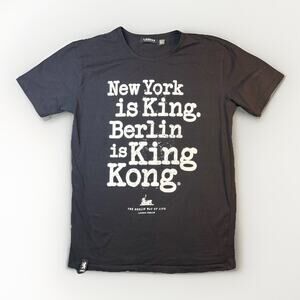 LOOK54 Berlin New York Is King Berlin Is King Kong Graphic T Shirt Large 0861